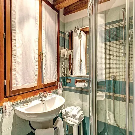 Palazzo La Scala 3* Венеция
