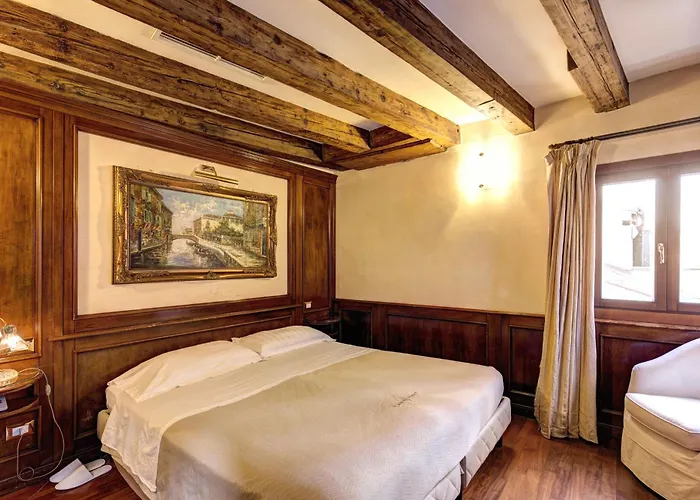 Гостевой дом Palazzo La Scala 3*