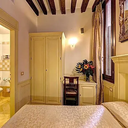Palazzo La Scala Pensión Venecia