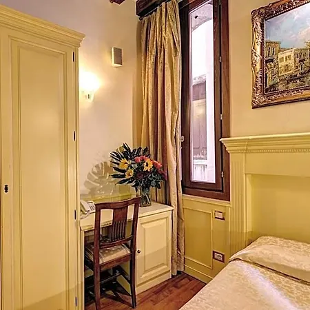 Pensión Palazzo La Scala
