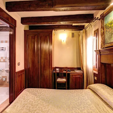 Palazzo La Scala Guest house